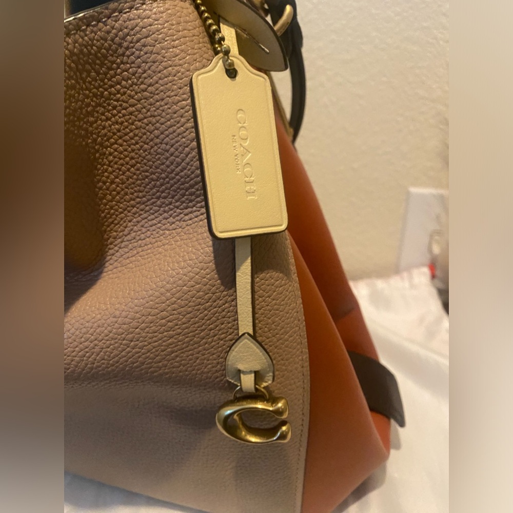 Coach Two-Tone Beige and Brown Leather Shoulder Bag - Picture 4 of 8